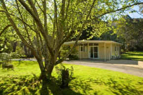 Russell Falls Holiday Cottages, National Park